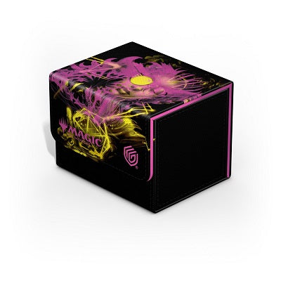 The Sidewinder 100+ Xenoskin is a high-quality TCG deck box that offers premium card protection thanks to its resistant Xenoskin material, microfiber inner lining, and strong magnetic closure, while still granting easy and convenient access to the deck inside. The deck boxes are printed in full color with officially licensed artworks from Magic: The Gathering"s upcoming set "Duskmourn". The Sidewinder 100+ Xenoskin is optimized to hold 100 double-sleeved or 120 single-sleeved cards in Ultimate Guard sleeves