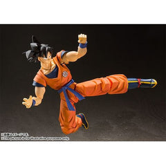 Bandai Dragon Ball Z S.H. Figuarts Son Goku A Saiyan Raised on Earth Action Figure (Reissue)