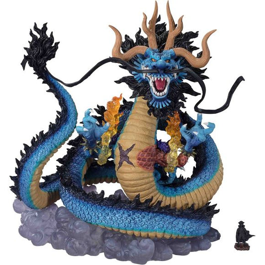 Kaido, King of the Beasts from "One Piece," is now a member of the "Figuarts ZERO Super Fierce Battle" figure lineup from Bandai, in his Dragon form! This figure has an overwhelming volume and incredibly precise modeling for a lifelike appearance, with amazing detail packed into his scales, fur, and the texture of his skin. Measures approximately 11.8 inches tall