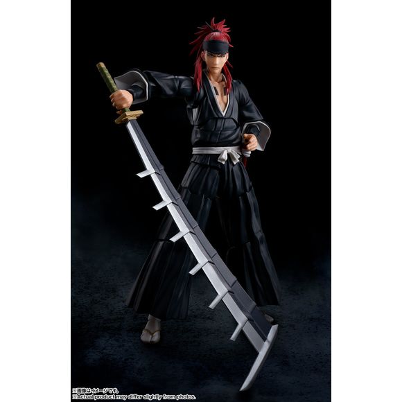 Renji Abarai from "BLEACH," as seen in the Bleach: Thousand-Year Blood War, joins S.H.Figuarts! Featuring fine detail and flexible parts that don't get in the way of its high posability, this figure can re-create your favorite scenes. [Set Contents]Main Body, Four optional expressions, Three left and two right optional hands, and Zabimaru