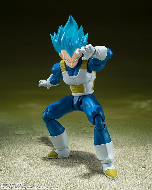 Super Saiyan God Super Saiyan Vegeta from "Dragon Ball Super" gets a new "S.H.Figuarts" figure from Bandai, with some new modeling! His head and boots are newly sculpted based on his appearance in the "Space Survival Edition" of "Dragon Ball Super," and the figure's coloring is inspired by the reflection of the aura, with pearlescent paints used on his head!