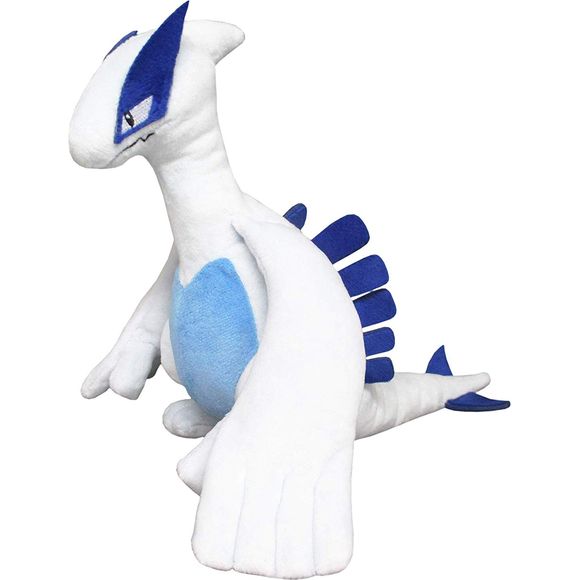 Lugia joins Sanei Boueki's "Pokemon All Star Collection" of small-sized plush dolls! Its petite size makes it easy to display on shelves, car dashboards, or just about anywhere else you can think of. [Plush Doll Size]: Approx. 15cm x 25cm x 20.5cm