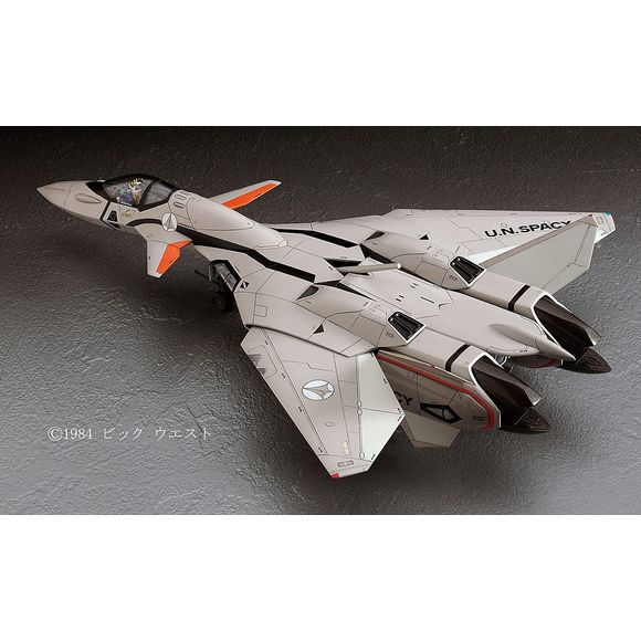 Hasegawa Macross Plus VF-11B Thunderbolt 1/72 Scale Model Kit | Galactic Toys & Collectibles