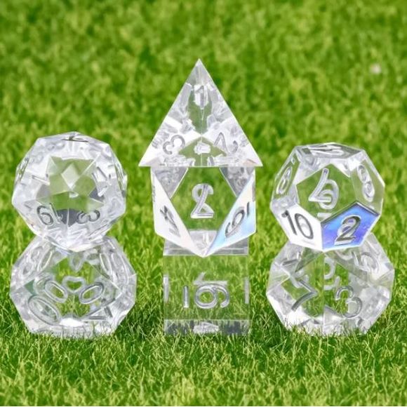 A 7 pcs Polyhedral dice set used for Dungeons and Dragons, MTG , RPG Games etc. The dice included are 1- D4,1- D6,1- D8,1- D10,1- D00,1- D12, and 1- D20